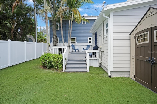 480 28th Ave N, Saint Petersburg, FL 33704 - rear view of house with a deck