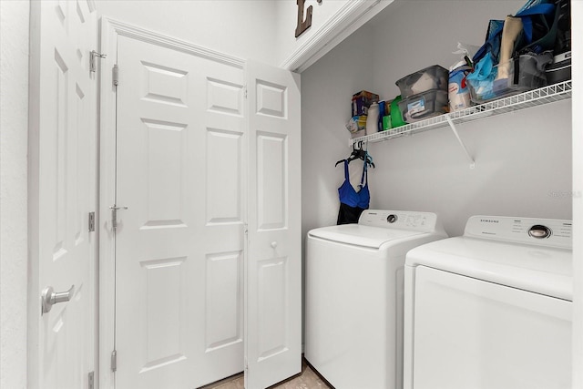4644 Vignette Way, Sarasota, FL 34240 - laundry room with washing machine and dryer