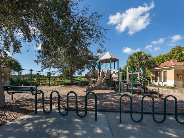 673 Crane Prairie Way, Osprey, FL 34229 - view of community play area