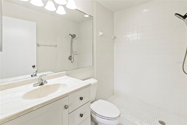 5500 Longwood Run Blvd Unit 203, Sarasota, FL 34243 - bathroom featuring a tile shower and vanity