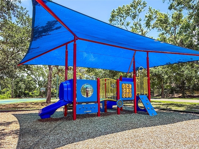 5500 Longwood Run Blvd Unit 203, Sarasota, FL 34243 - view of communal playground