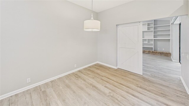 6107 Misty Oaks St, Sarasota, FL 34243 - photo 21