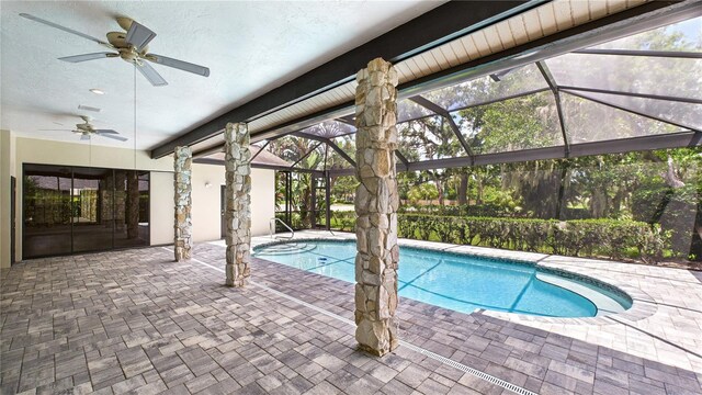 6107 Misty Oaks St, Sarasota, FL 34243 - photo 1