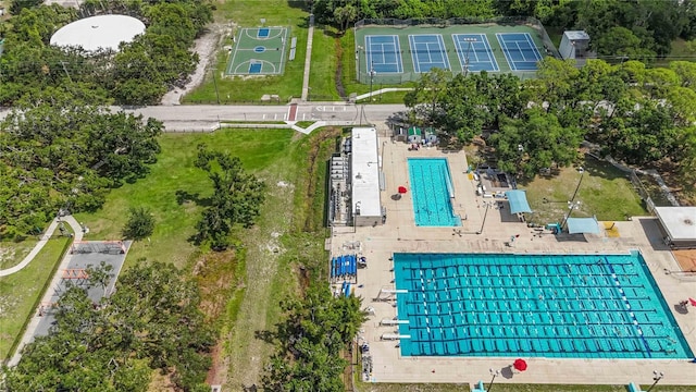 2558 Hawthorne St, Sarasota, FL 34239 - drone / aerial view of a pool