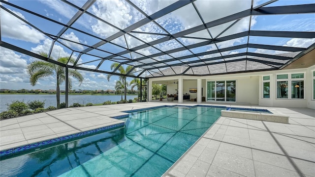 14665 Como Cir, Lakewood Ranch, FL 34202 - swimming pool with a patio, a water view, an in-ground hot tub, and glass enclosure