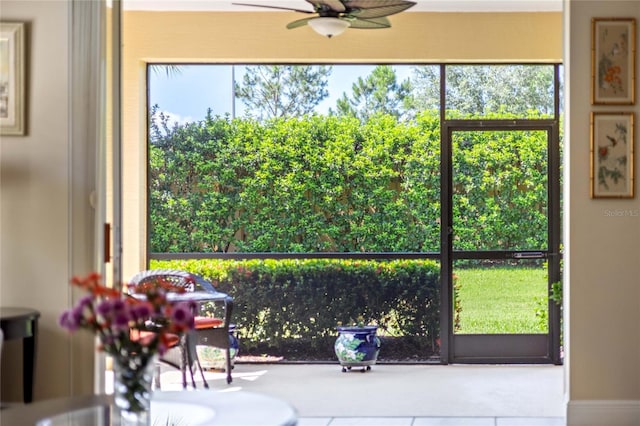 2070 Crystal Lake Trl, Bradenton, FL 34211 - view of sunroom / solarium