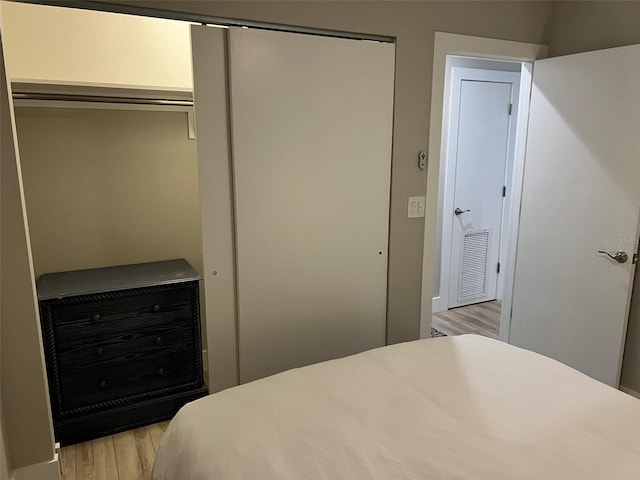 1840 3rd Ave E, Bradenton, FL 34208 - bedroom with light wood-style floors and a closet