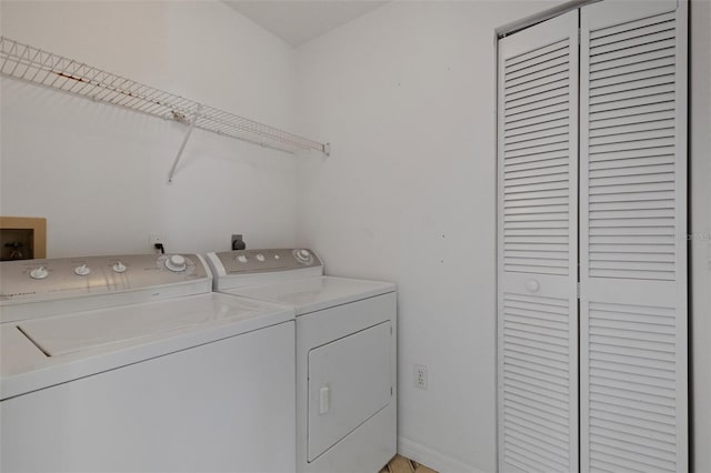 1026 Graham Rd, Venice, FL 34293 - laundry room with washer and dryer