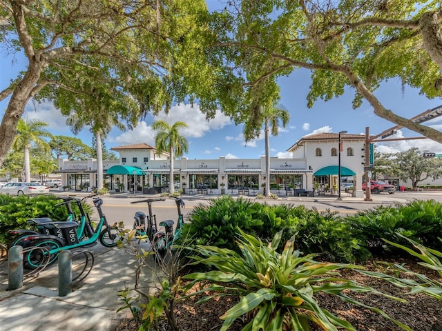 2933 Michigan St, Sarasota, FL 34237 - view of property's community