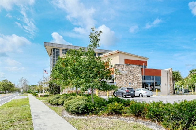 3276 Westford Ln, Sarasota, FL 34231 - view of building exterior