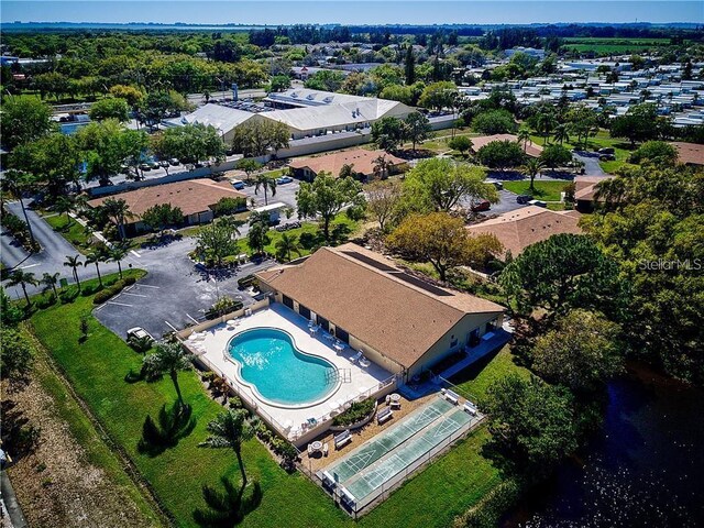 4165 66th Street Cir W Unit H, Bradenton, FL 34209 - drone / aerial view of a pool area