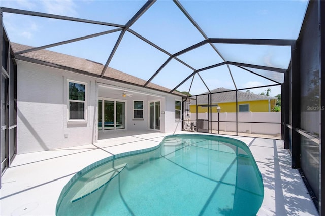 5410 Matthew Ct, Sarasota, FL 34231 - view of swimming pool featuring a patio and ceiling fan