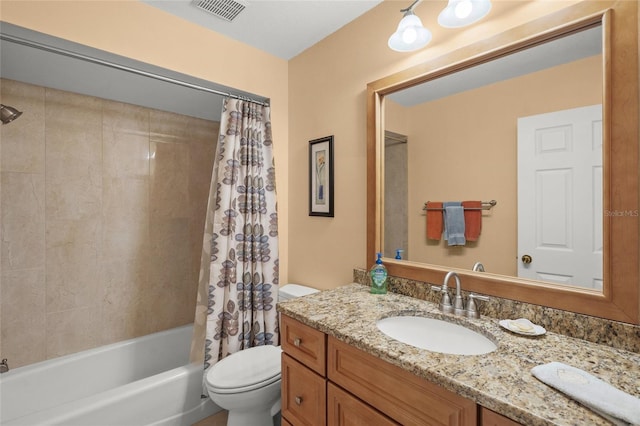 4637 Willow Wood Cir Unit 44, Sarasota, FL 34241 - bathroom featuring vanity and shower / bathtub combination with curtain