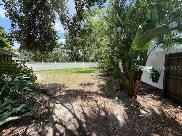 5032 81st Avenue Terrace E, Sarasota, FL 34243 - view of fenced backyard