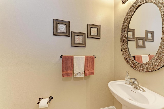 5307 65th Ter E, Ellenton, FL 34222 - bathroom with a sink and baseboards