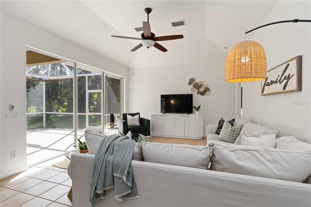 5401 Oak Grove Ct, Sarasota, FL 34233 - photo 32