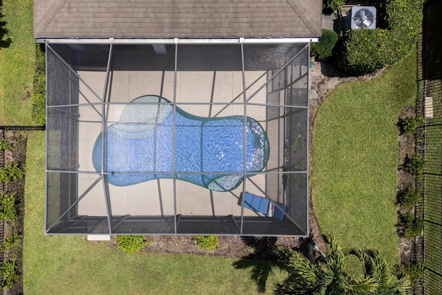 4617 Garden Arbor Way, Bradenton, FL 34203 - view from above of property with a pool