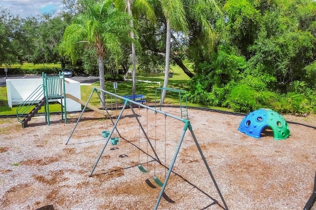 6929 Stetson Street Cir, Sarasota, FL 34243 - photo 42