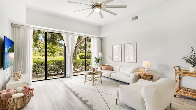 2383 Lakeside Mews Unit D3, Sarasota, FL 34235 - photo 4