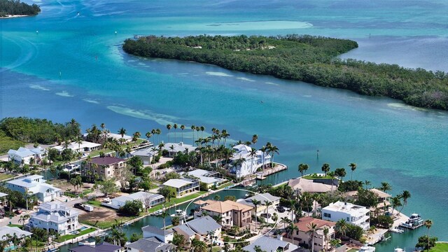 795 Marbury Ln, Longboat Key, FL 34228 - aerial view of residential area featuring a nearby body of water