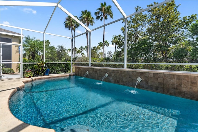 305 Siena Vista Pl, Sun City Center, FL 33573 - outdoor pool featuring a lanai and a patio
