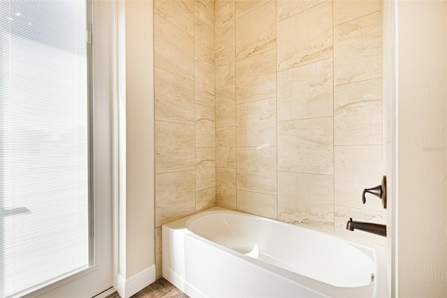 16630 Willow Point Ct, Alva, FL 33920 - full bath featuring a bath and baseboards