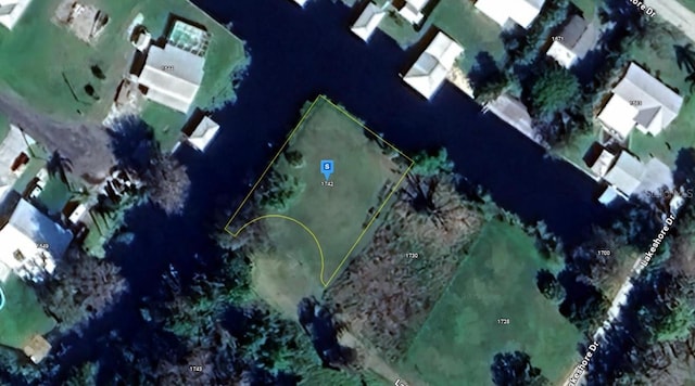 1742 Lakeshore Dr, Lorida, FL 33857 - photo 1