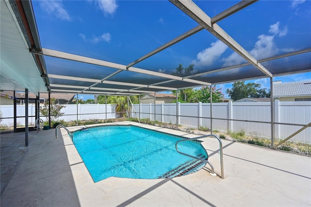 6406 16th Avenue Dr W, Bradenton, FL 34209 - view of pool featuring a patio area, a fenced backyard, and glass enclosure