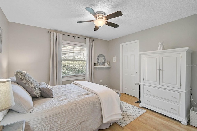 4733 Spring Meadow Ln, Sarasota, FL 34233 - photo 21