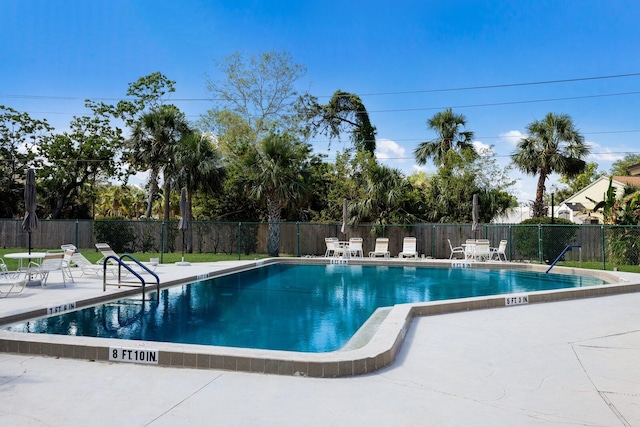 2904 64th St W Unit 2904, Bradenton, FL 34209 - community pool with a patio area