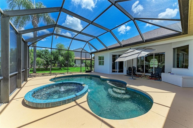 208 147th St NE, Bradenton, FL 34212 - view of swimming pool with a patio, a pool with connected hot tub, and glass enclosure