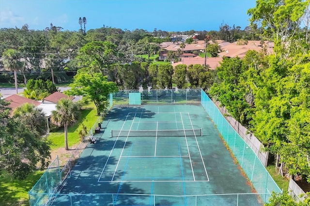 6832 Woodwind Dr Unit 53, Sarasota, FL 34231 - view of tennis court