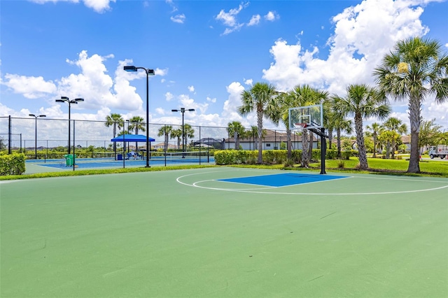 6507 Clairborne Ln, Bradenton, FL 34211 - view of basketball court featuring a tennis court and community basketball court