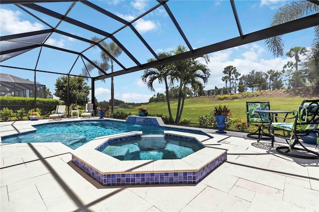 4540 Terrazza Ct, Bradenton, FL 34211 - view of swimming pool featuring a patio, a yard, a pool with connected hot tub, and glass enclosure