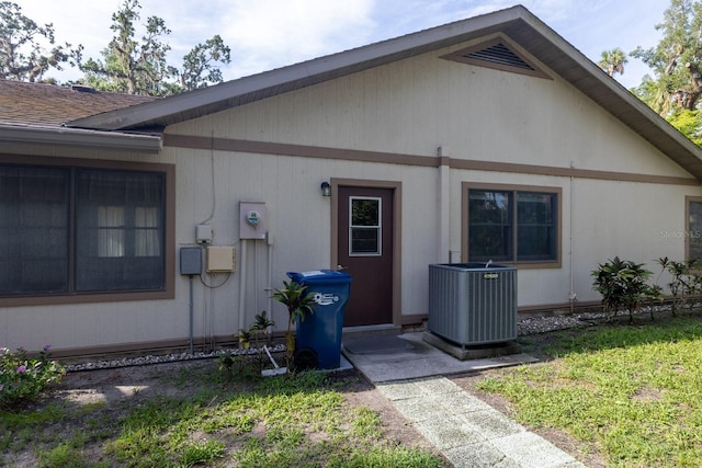 3804 65th St E, Bradenton, FL 34208 - view of home's exterior featuring a central AC unit
