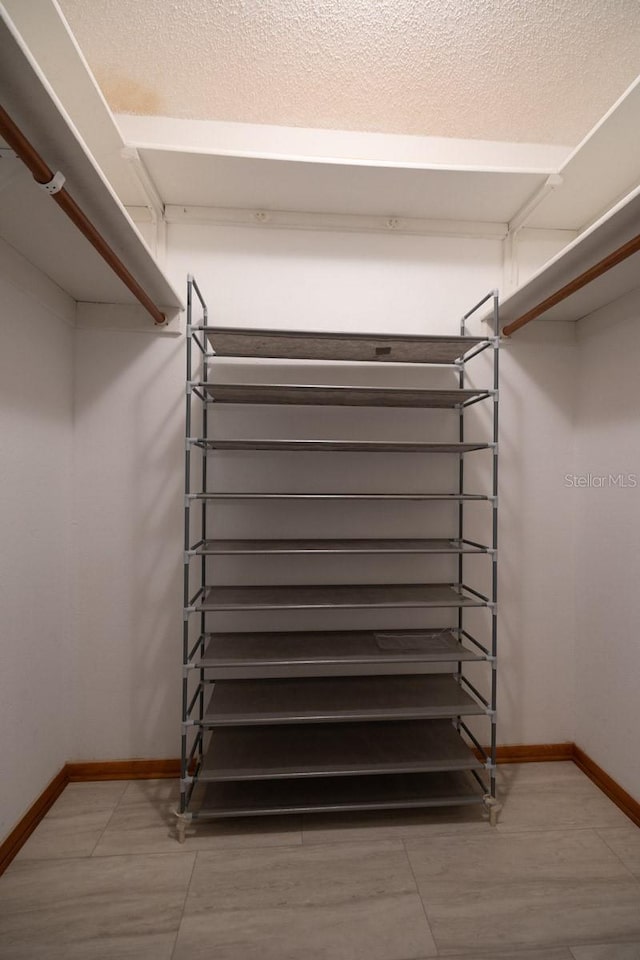 3804 65th St E, Bradenton, FL 34208 - view of spacious closet