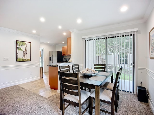 2220 Bahia Vista St Unit G4, Sarasota, FL 34239 - dining area with ornamental molding, recessed lighting, and light colored carpet