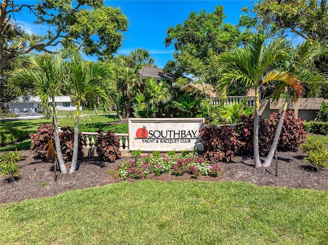 1484 Seafarer Dr, Osprey, FL 34229 - community / neighborhood sign featuring a yard
