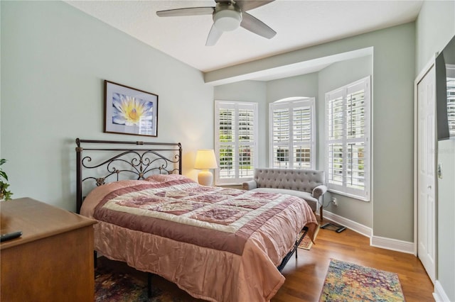 315 36th St NE, Bradenton, FL 34208 - bedroom featuring wood finished floors and ceiling fan