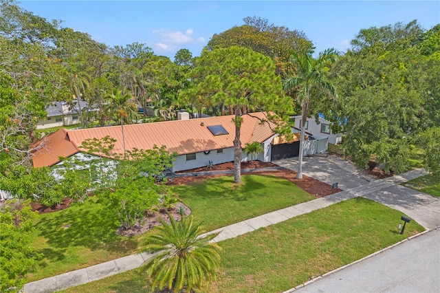1112 Montezuma Dr, Bradenton, FL 34209 - aerial view of property and surrounding area featuring a tree filled landscape