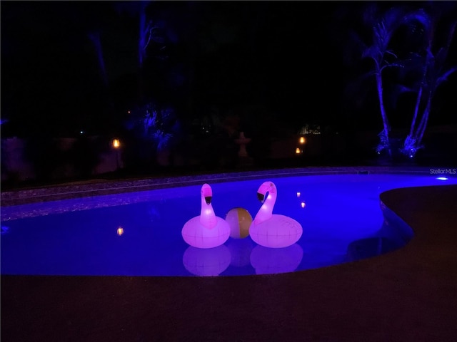 1112 Montezuma Dr, Bradenton, FL 34209 - view of outdoor pool