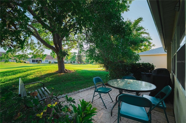 2511 Lantana Ln, Palmetto, FL 34221 - view of patio with outdoor dining area
