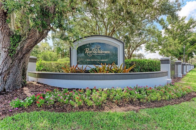 11915 Oak Ridge Dr, Parrish, FL 34219 - view of community / neighborhood sign