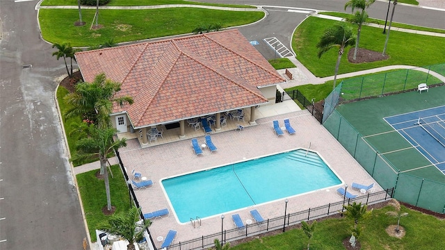 1512 3rd Street Cir E, Palmetto, FL 34221 - view of subject property featuring a pool area