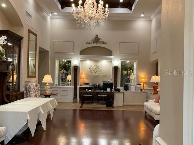6908 Stoneywalk Ct, Bradenton, FL 34203 - lobby featuring crown molding and a high ceiling