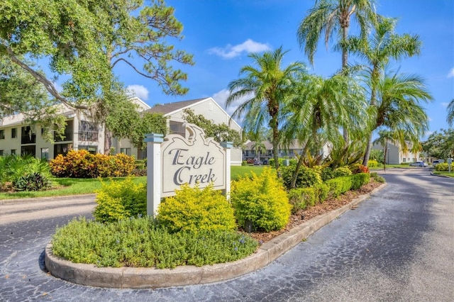 7866 Eagle Creek Dr Unit 7866, Sarasota, FL 34243 - view of community sign