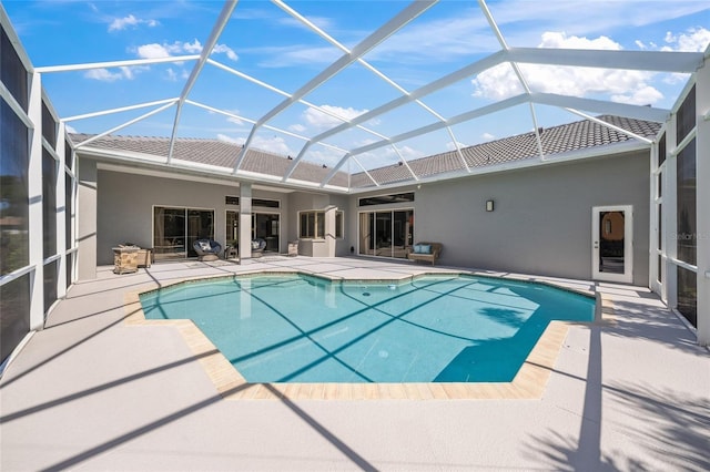 8924 Misty Creek Dr, Sarasota, FL 34241 - outdoor pool featuring a patio area and glass enclosure
