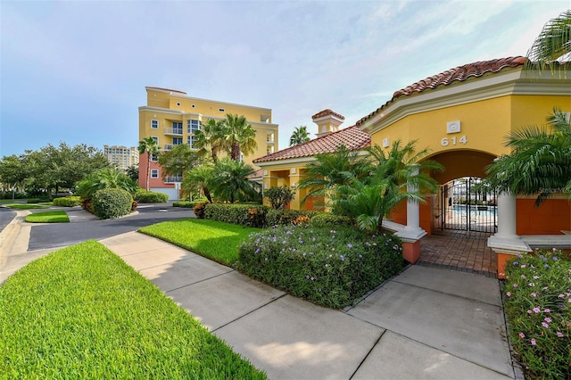 610 Riviera Dunes Way Unit 306, Palmetto, FL 34221 - view of community featuring a yard