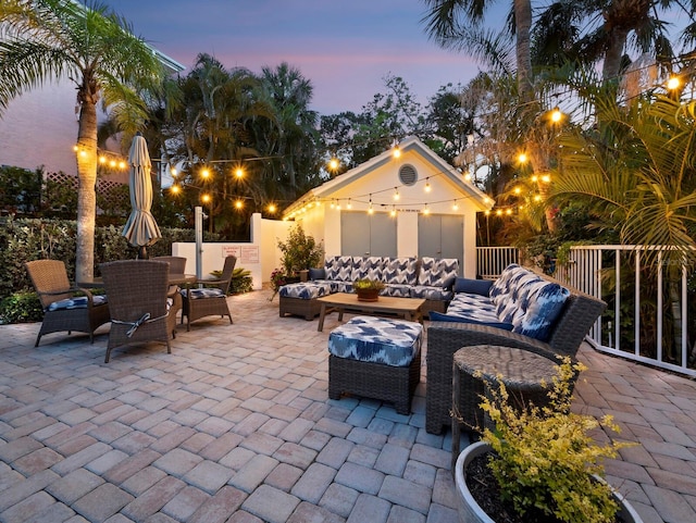 3959 Somerset Dr Unit 5, Sarasota, FL 34242 - view of patio with an outdoor hangout area