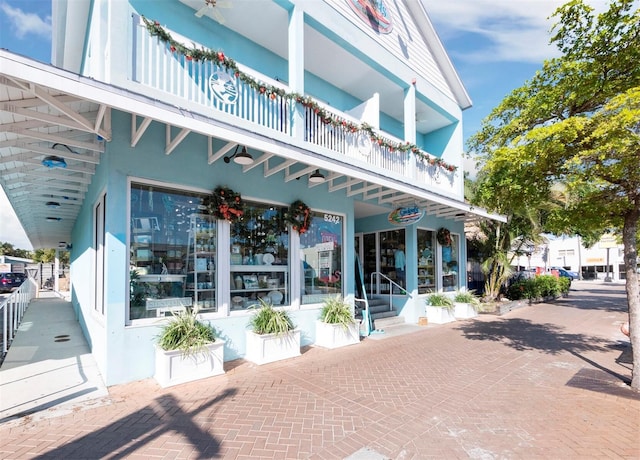 3959 Somerset Dr Unit 5, Sarasota, FL 34242 - view of patio / terrace